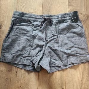 NYC linen shorts